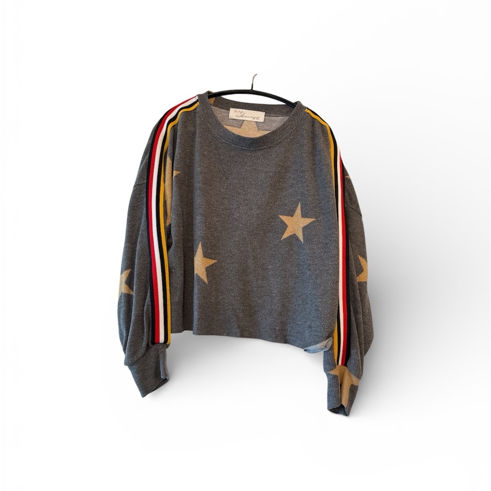 Gray Star Pattern Sweater Set - image 1